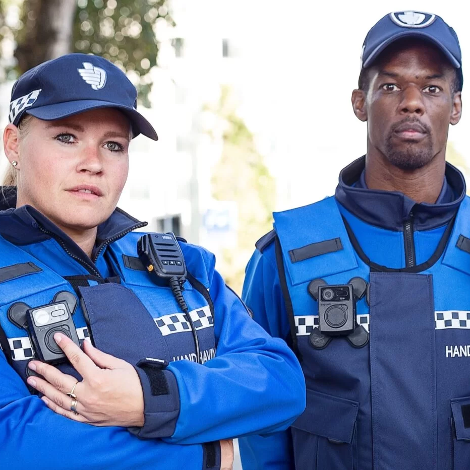 Bodycams: a non-violent policing tool bodycam news- bodycams as a non-violent technology for policing